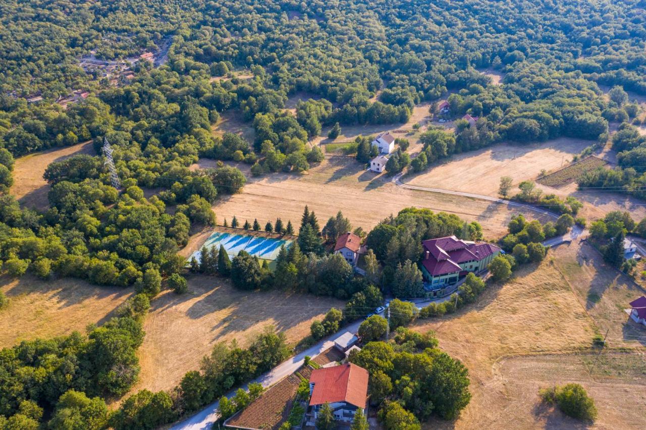 Holiday Resort Zlatni Dol Mostar Goranci Exterior foto