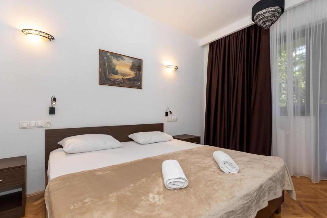 Holiday Resort Zlatni Dol Mostar Goranci Exterior foto